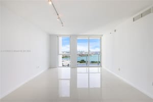 253 NE 2nd St, Miami, FL 33132, Sold 01/13/25