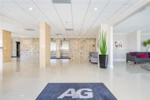 Hallandale Beach, FL 33009, Sold 04/22/25