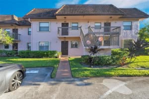 10338 NW 11th St, Pembroke Pines, FL 33026, Sold 01/09/25