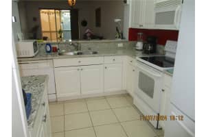 7725 Yardley Dr bldg b, Tamarac, FL 33321, Sold 05/20/25