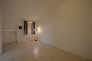 1661 SE 29th Ct, Homestead, FL 33035, Sold 01/30/25