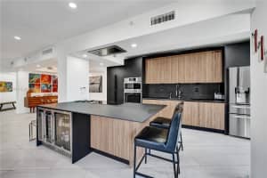 20281 E Country Club Dr, Aventura, FL 33180, Sold 05/06/25