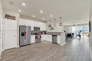 3780 Plainview Dr, Orlando