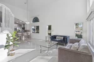 2615 Oak Park Cir, Davie, FL 33328, Sold 03/26/25