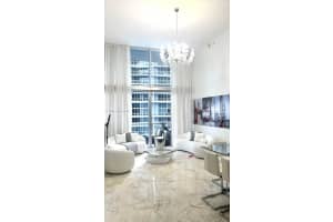 475 Brickell Ave 2209, Miami
