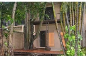 19162 Bob-O-Link Dr, Hialeah, FL 33015, Sold 02/20/25