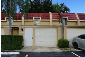 19162 Bob-O-Link Dr, Hialeah, FL 33015, Sold 02/20/25