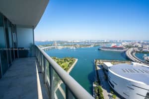 888 Biscayne Blvd 3806, Miami