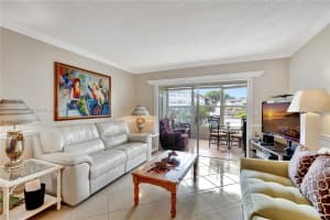 3501 NW 47th Ave APT 405, Lauderdale Lakes, FL 33319, - MLS#A11701018