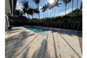 19560 NW 88th Ave, Hialeah, FL 33018, Sold 02/14/25