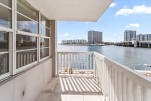 2016 Bay Dr, Miami Beach, FL 33141, Sold 07/18/25