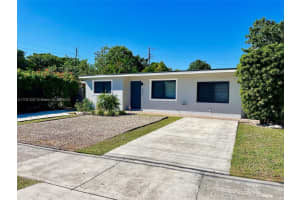 416 S 62nd Ave, Hollywood, FL 33023, Sold 01/27/25