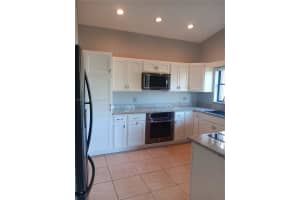 1315 SE Floresta Dr, Port St. Lucie, FL 34983, Sold 04/16/25
