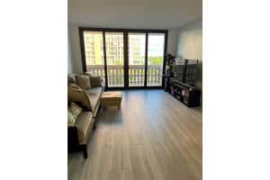 90 Edgewater Dr, Miami, FL 33133, Sold 02/13/25