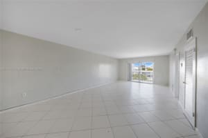 9270 W Bay Harbor Dr APT 5D, Bay Harbor Islands, FL 33154, Sold 04/25/25