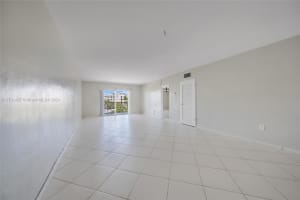 9270 W Bay Harbor Dr APT 5D, Bay Harbor Islands, FL 33154, Sold 04/25/25