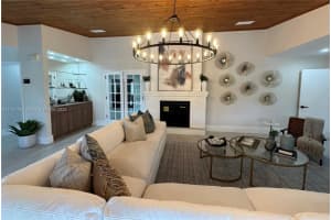 9710 NW 18th St, Coral Springs, FL 33071, Sold 01/06/25