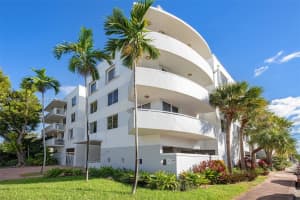 7601 Dickens Ave, Miami Beach, FL 33141, Sold 02/12/25