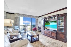 322 Buchanan St APT 610, Hollywood, FL 33019, - MLS#A11701538