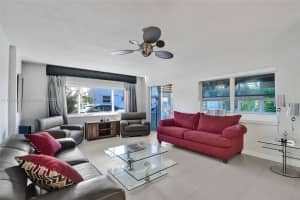 141 Ne 10th Ave 30a, Hallandale Beach
