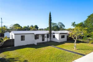 5330 SW 97th Ave, Miami, FL 33165, Sold 03/28/25