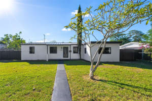 5330 SW 97th Ave, Miami, FL 33165, Sold 03/28/25
