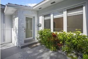 2830 De Soto Blvd, Coral Gables, FL 33134, Sold 05/27/25