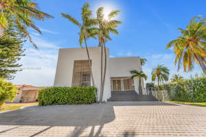 7504 W Treasure Dr #0, North Bay Village, FL 33141, - MLS#A11701805