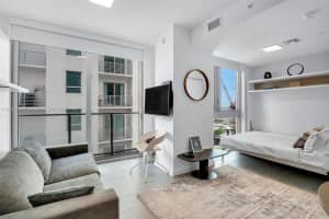 227 NE 2nd St, Miami, FL 33132, Sold 03/17/25