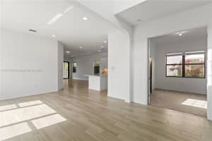 11871 SW 13th Ct, Pembroke Pines, FL 33025, Sold 01/29/25