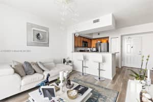 1723 SW 2nd Ave, Miami, FL 33129, Sold 01/23/25