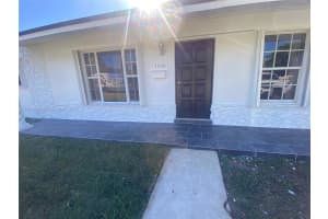 100 NE 214th St, Miami, FL 33179, Sold 02/25/25