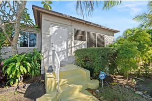 1033 N 26th Ave, Hollywood, FL 33020, Sold 01/14/25
