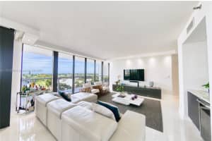 20281 E Country Club Dr APT 402, Aventura, FL 33180, Sold 04/25/25