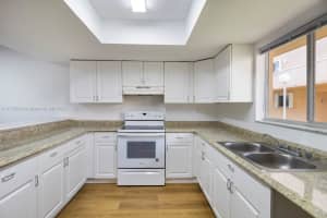 14921 SW 80th St, Miami, FL 33193, Sold 01/09/25
