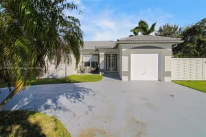 8727 NW 168th Ln, Hialeah, FL 33018, Sold 04/22/25