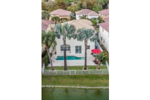 2197 NW 77th Terrace, Pembroke Pines, FL 33024, Sold 01/27/25