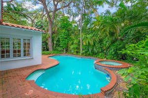 5111 Maggiore St Coral Gables, FL 33146 Sold 04/17/25