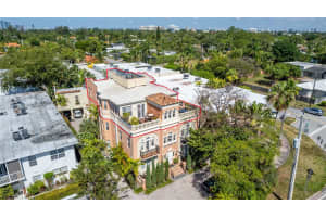 2870 Pine Tree Dr, Miami, FL 33140, Sold 12/30/24