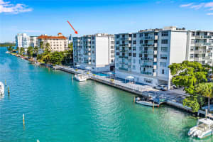 10000 W Bay Harbor Dr APT 401, Bay Harbor Islands, FL 33154, - MLS#A11702052
