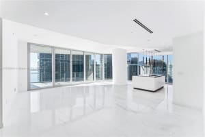 300 Biscayne Blvd Way 3507, Miami