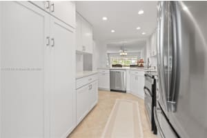 1000 SW 12th Ct APT 111, Fort Lauderdale, FL 33315, Sold 04/30/25