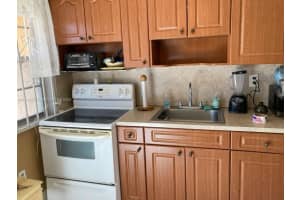 1154 W 35th St, Hialeah, FL 33012, Sold 03/28/25