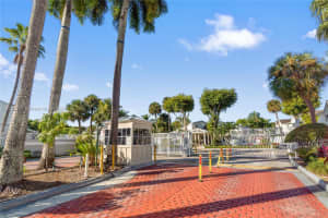 17330 NW 67th Pl, Hialeah, FL 33015, Sold 01/29/25