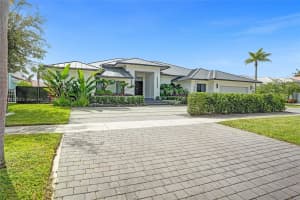 900 Washington St, Hollywood, FL 33019, - MLS#A11702203