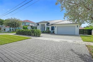 900 Washington St, Hollywood, FL 33019, - MLS#A11702203