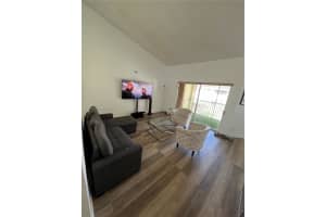1156 Coral Club Dr 1156, Coral Springs