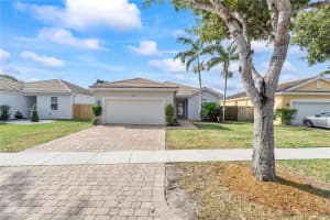 642 SE 31st Ave, Homestead, FL 33033, Sold 03/21/25