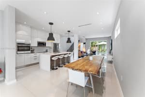 3027 Elizabeth St, Miami, FL 33133, Sold 04/10/25