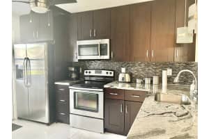 1445 Atlantic Shores Blvd 102 Hallandale Beach, FL 33009 - MLS#A11702544